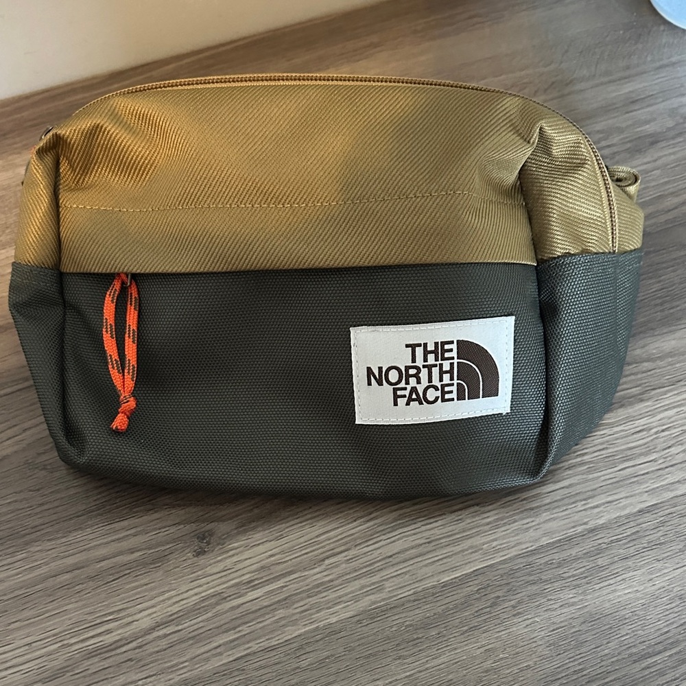 The North Face Black and Tan Toiletry Bag